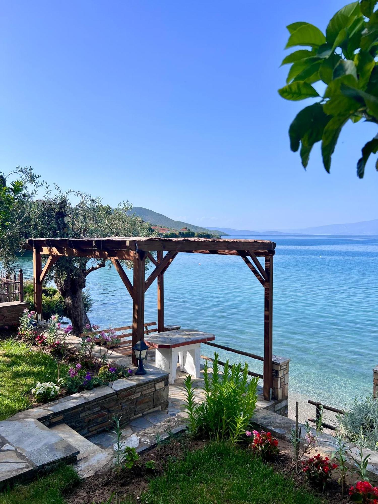 Villas Nies Seaside Appartments Sourpi ภายนอก รูปภาพ